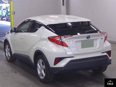 2017 Toyota C-HR - Thumbnail