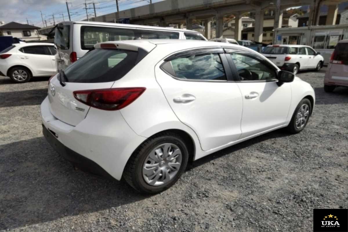 2018 Mazda Demio