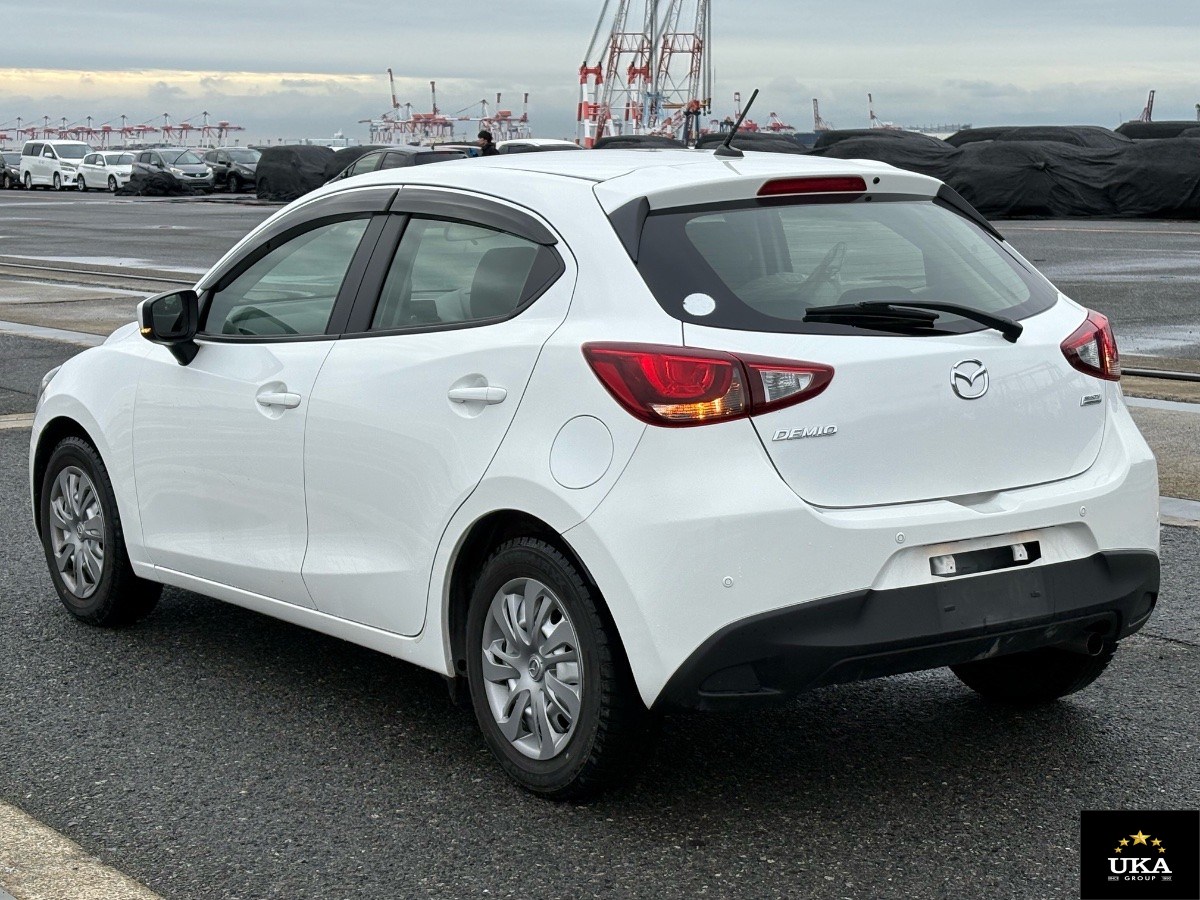 2018 Mazda Demio