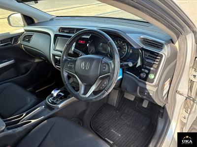 2015 Honda Grace - Thumbnail