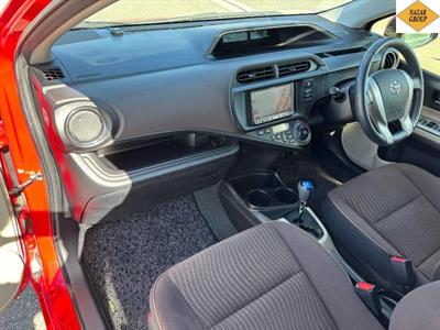 2012 Toyota Aqua - Thumbnail