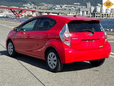 2012 Toyota Aqua - Thumbnail