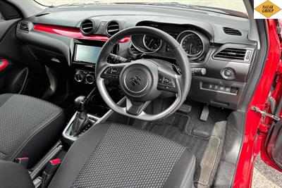 2017 Suzuki Swift - Thumbnail