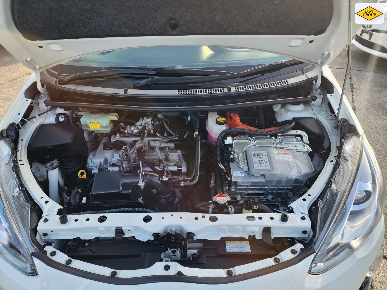 2015 Toyota Aqua