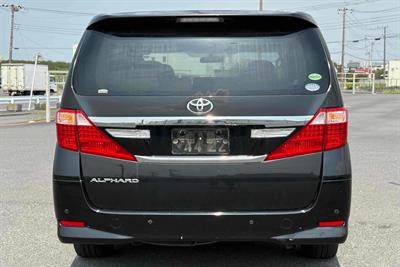 2013 Toyota Alphard - Thumbnail
