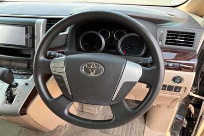 2013 Toyota Alphard - Thumbnail