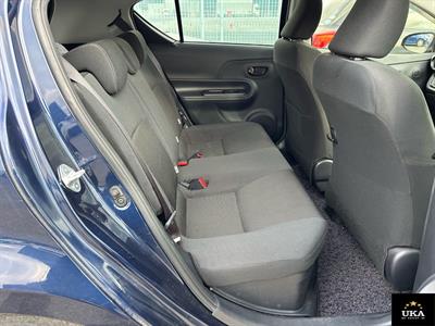 2017 Toyota Aqua - Thumbnail