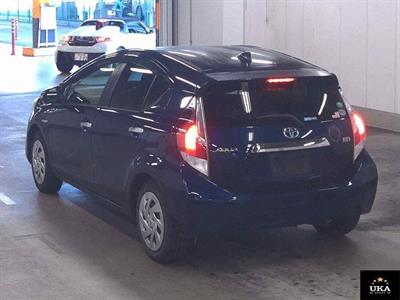 2017 Toyota Aqua - Thumbnail