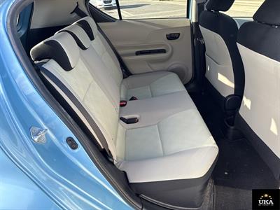 2014 Toyota Aqua - Thumbnail