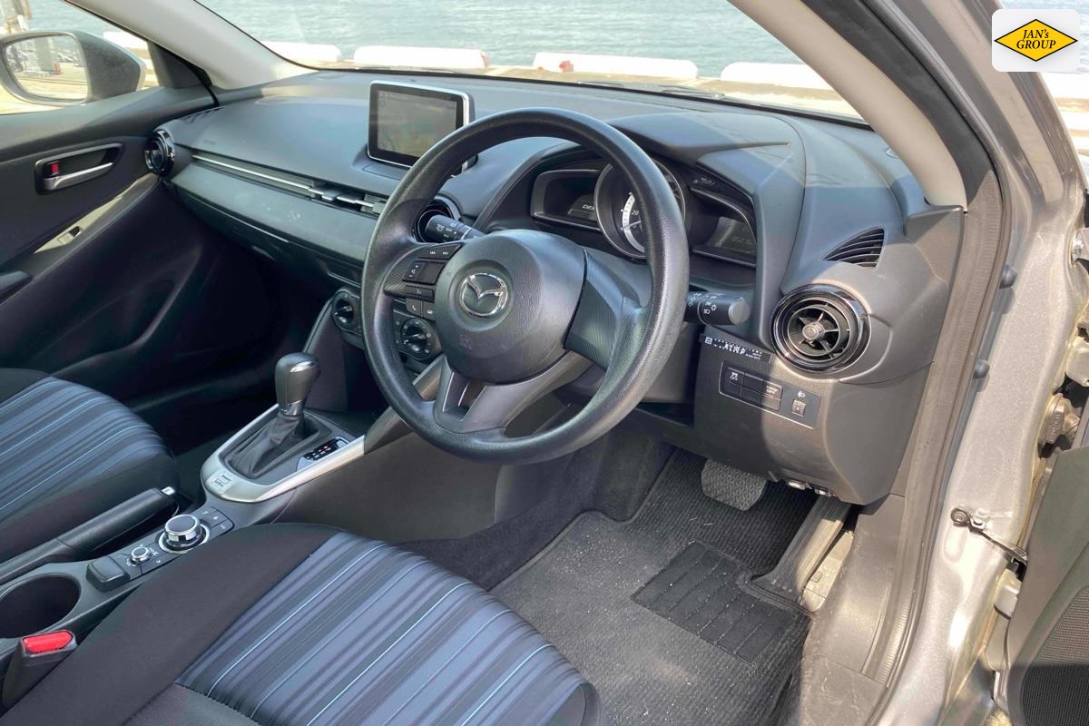 2015 Mazda Demio