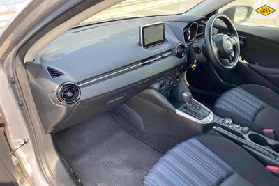 2015 Mazda Demio - Thumbnail