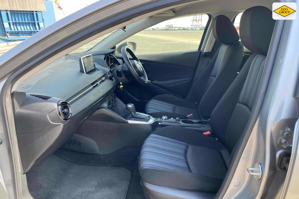 2015 Mazda Demio
