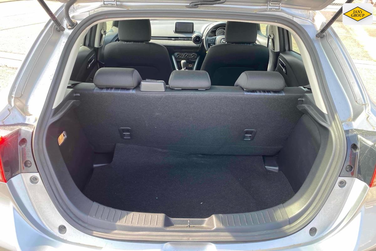 2015 Mazda Demio