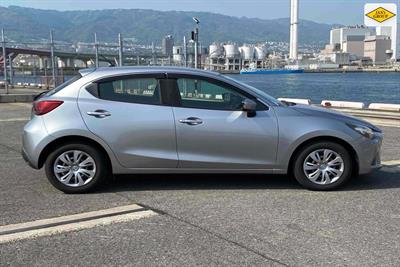 2015 Mazda Demio - Thumbnail