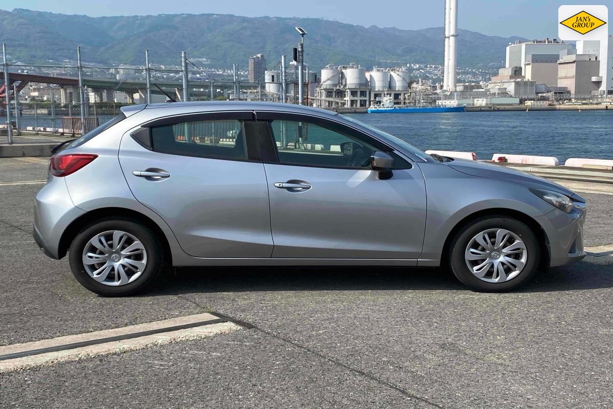 2015 Mazda Demio
