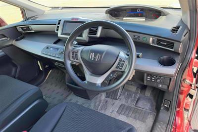 2015 Honda Freed - Thumbnail