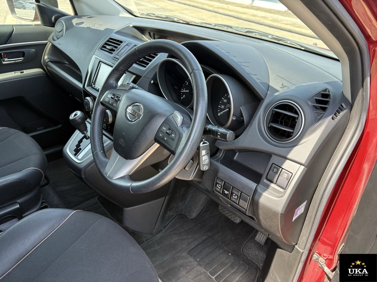 2017 Nissan Lafesta
