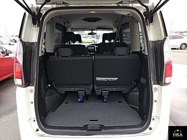 2017 Nissan Serena