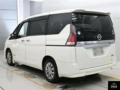 2017 Nissan Serena - Thumbnail