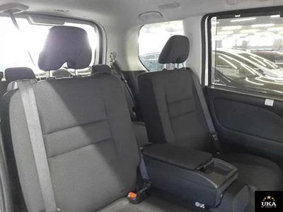 2017 Nissan Serena - Thumbnail