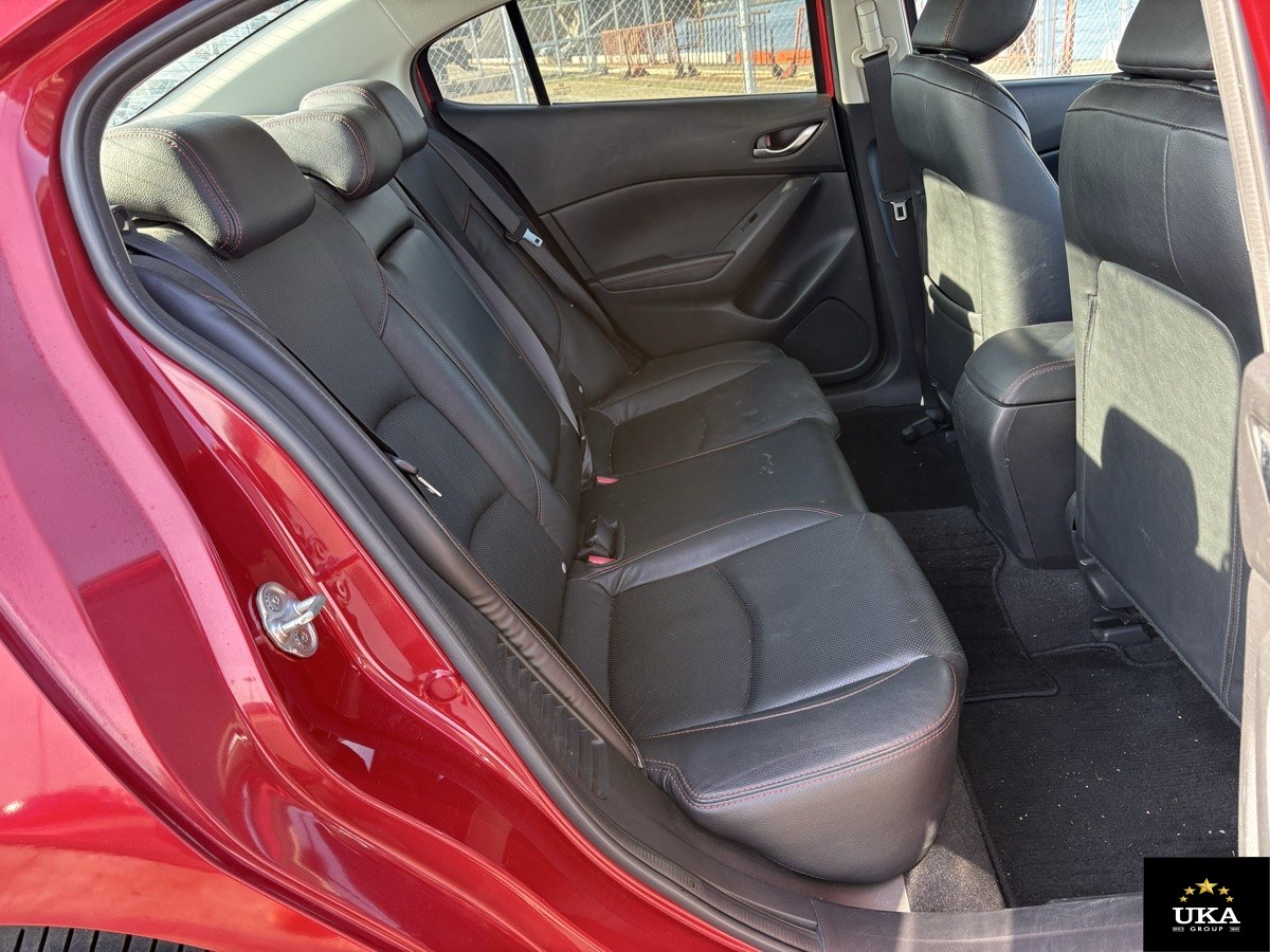 2014 Mazda Axela