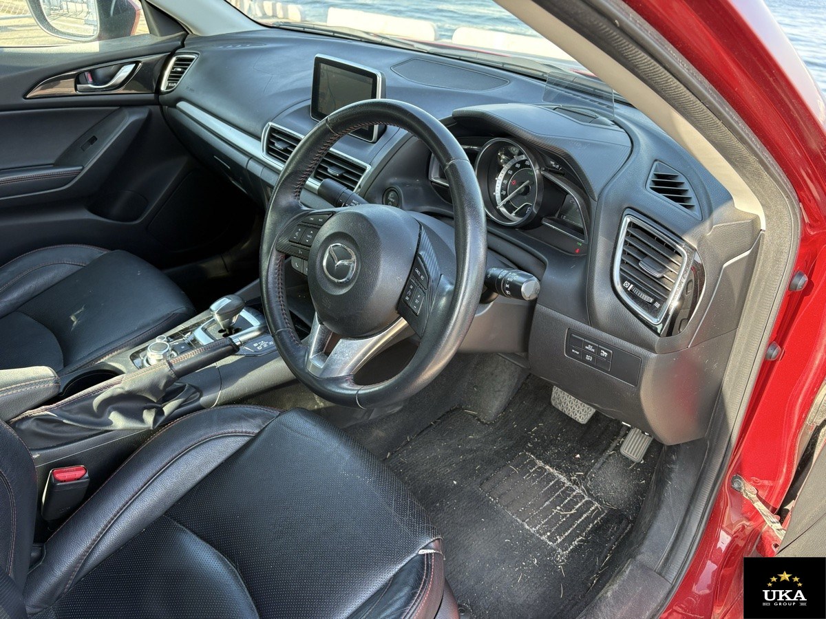 2014 Mazda Axela