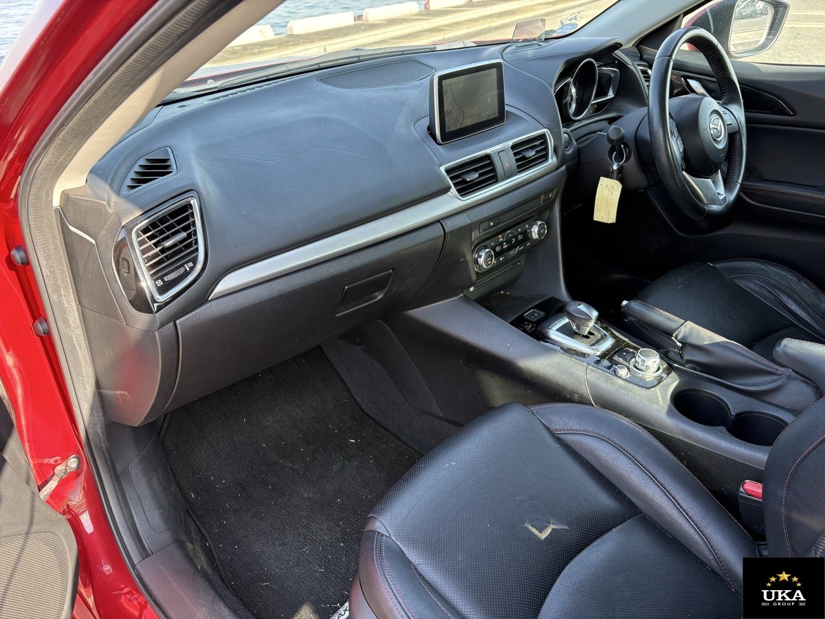 2014 Mazda Axela