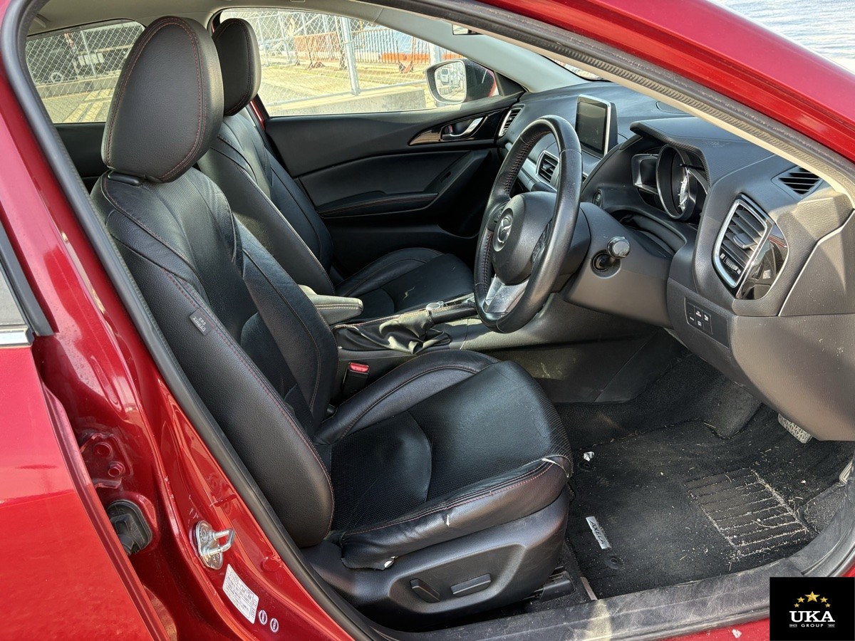 2014 Mazda Axela