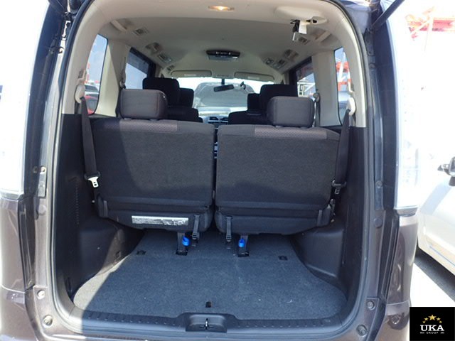 2013 Nissan Serena