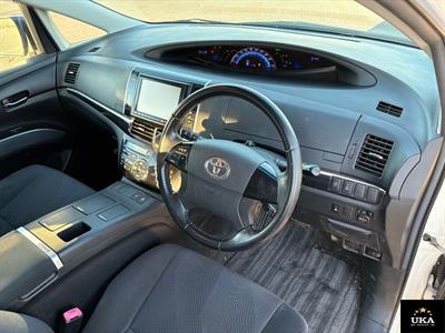 2013 Toyota Estima - Thumbnail