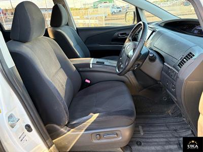 2013 Toyota Estima - Thumbnail