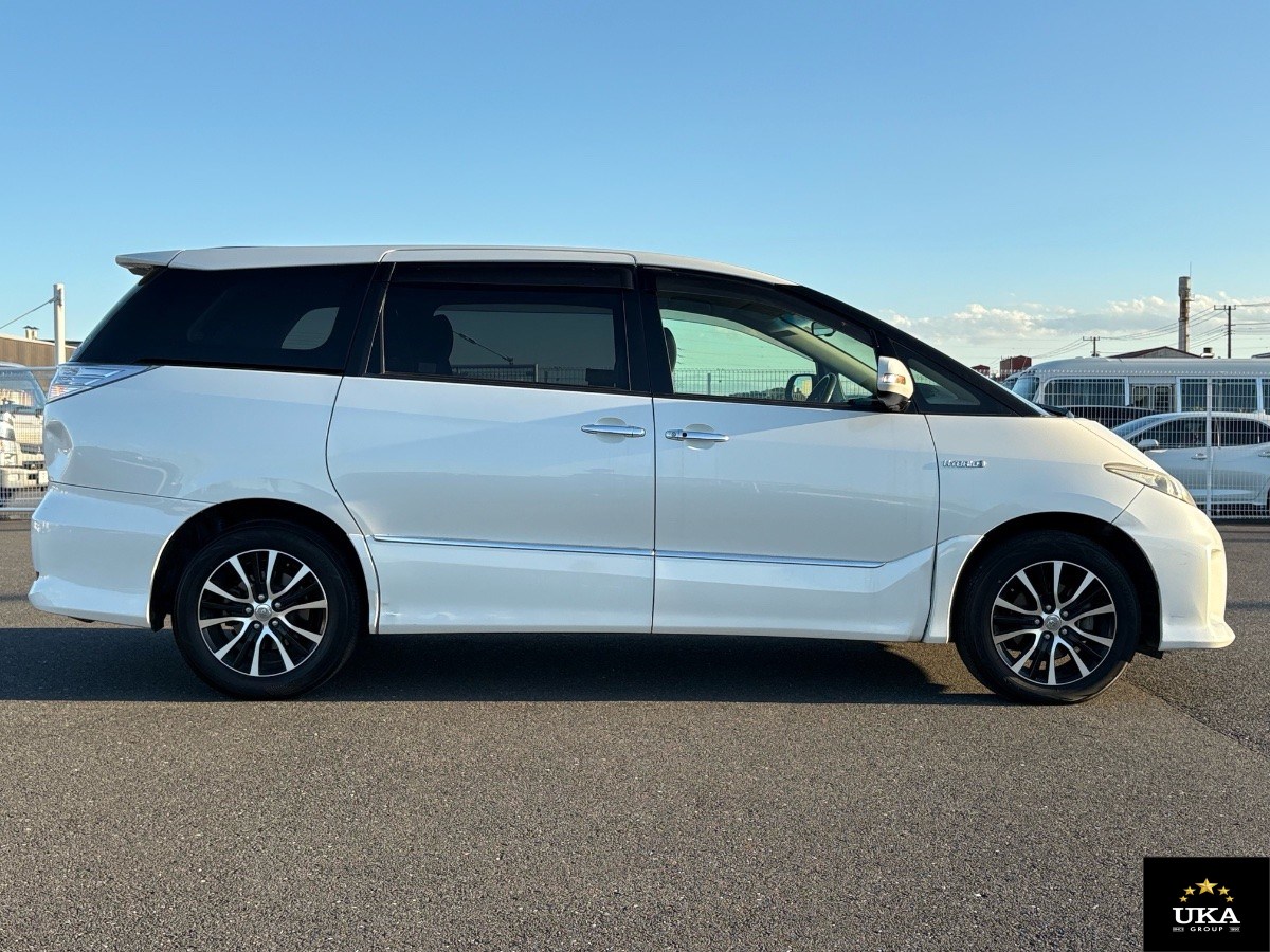 2013 Toyota Estima