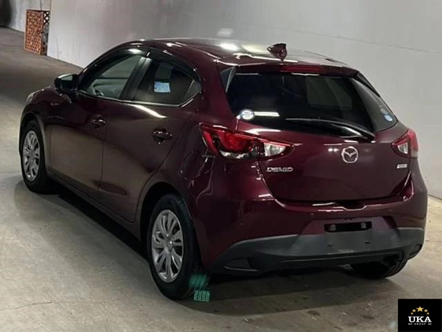 2017 Mazda Demio