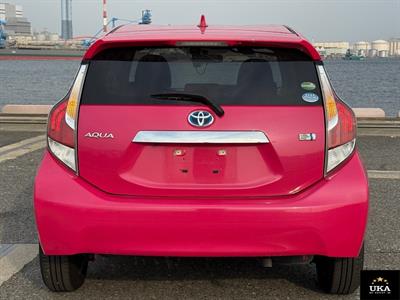 2016 Toyota Aqua - Thumbnail
