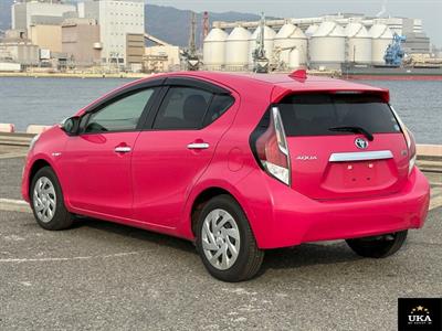 2016 Toyota Aqua - Thumbnail