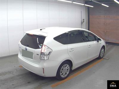 2013 Toyota Prius - Thumbnail