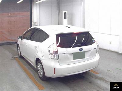 2013 Toyota Prius - Thumbnail
