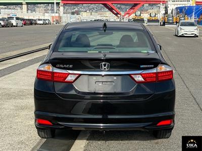 2015 Honda Grace - Thumbnail
