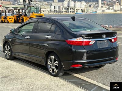 2015 Honda Grace - Thumbnail