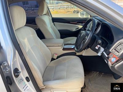 2013 Toyota Crown - Thumbnail