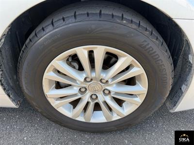 2013 Toyota Crown - Thumbnail