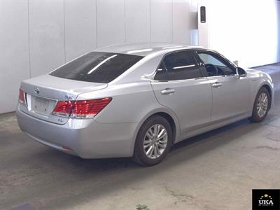 2013 Toyota Crown - Thumbnail