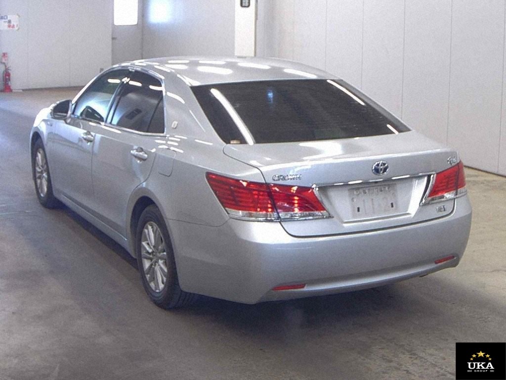 2013 Toyota Crown