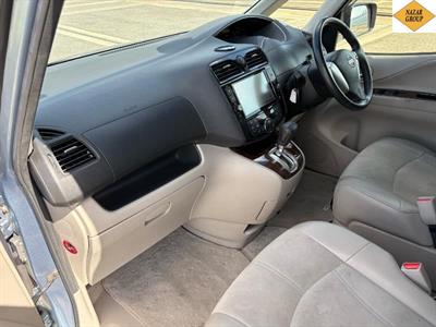 2014 Nissan Serena - Thumbnail