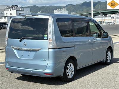 2014 Nissan Serena - Thumbnail