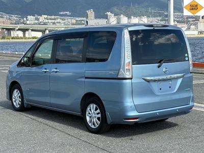 2014 Nissan Serena - Thumbnail