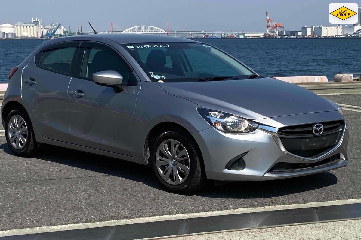 2016 Mazda Demio