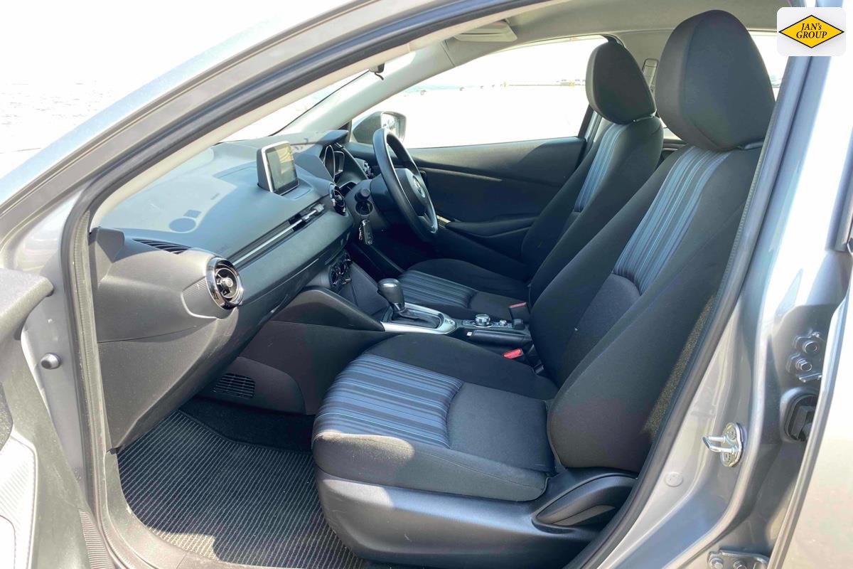 2016 Mazda Demio