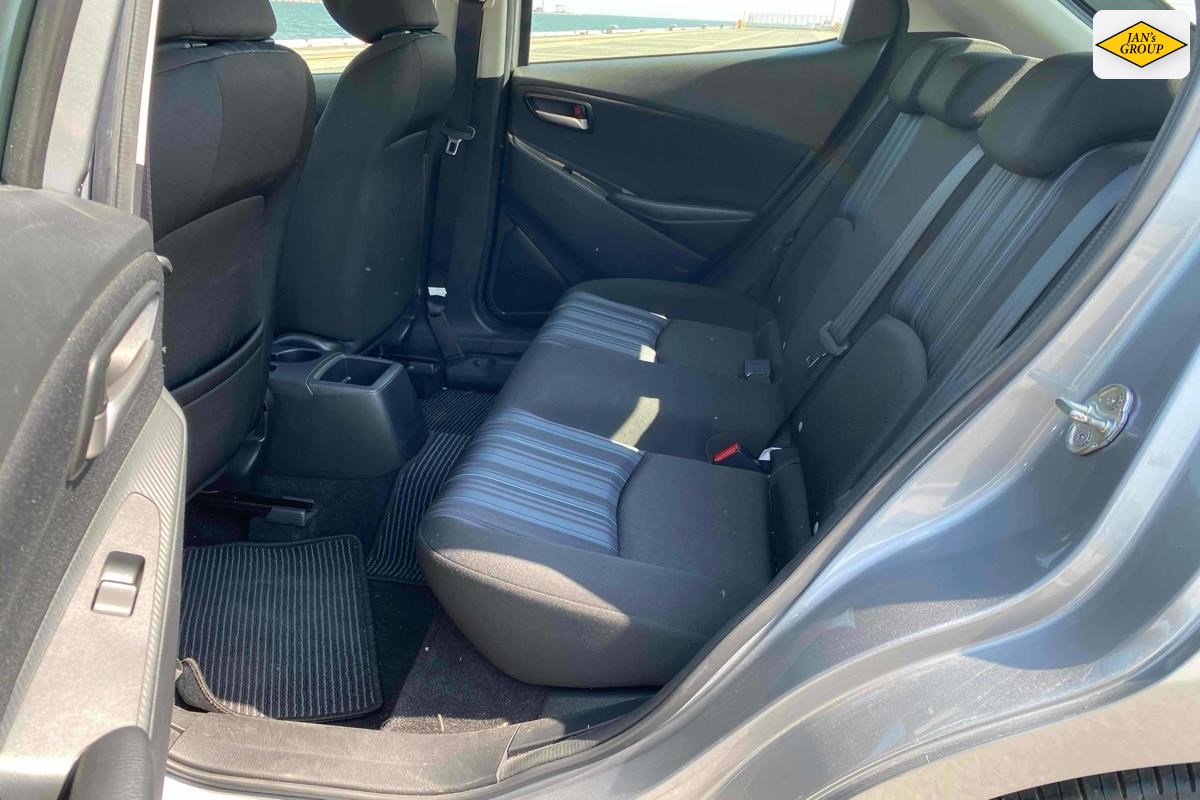 2016 Mazda Demio