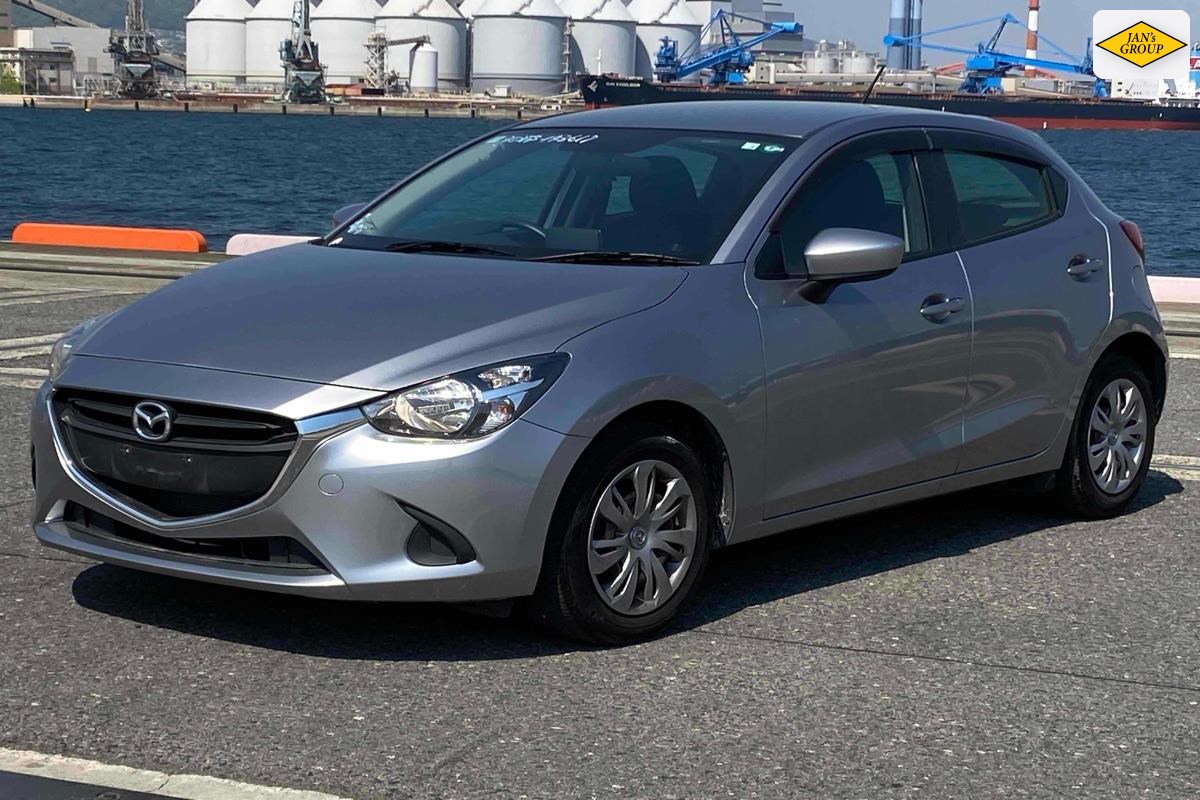 2016 Mazda Demio